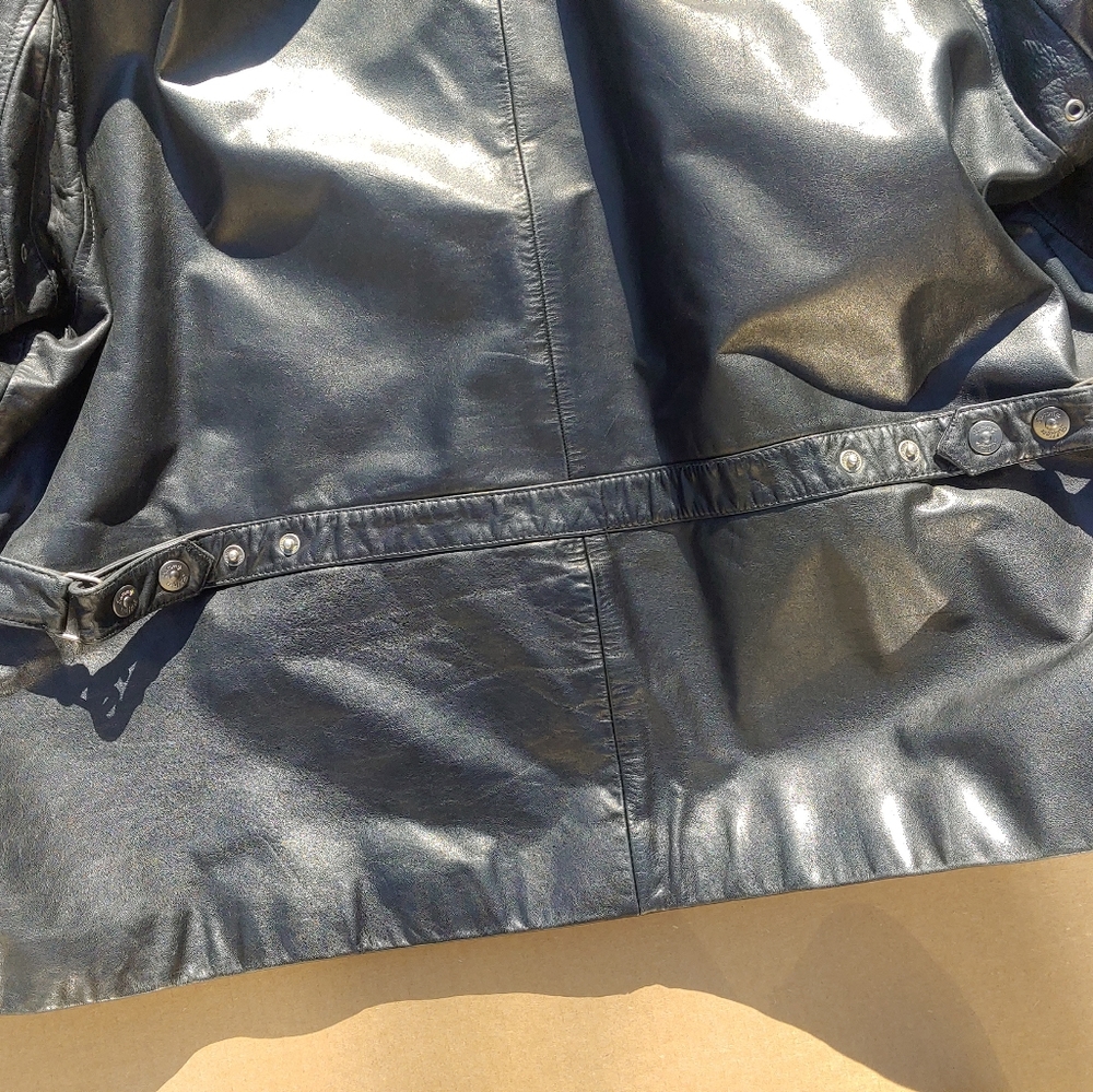 Jacket - Picture 2 of 6
